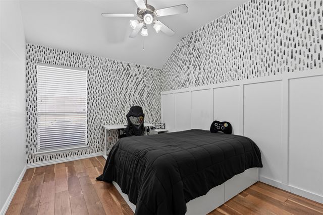 1107 Noblewood Drive, Glenn Heights, TX 75154