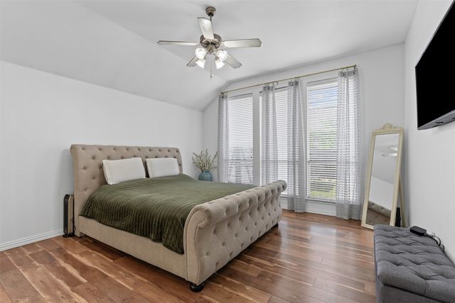 1107 Noblewood Drive, Glenn Heights, TX 75154