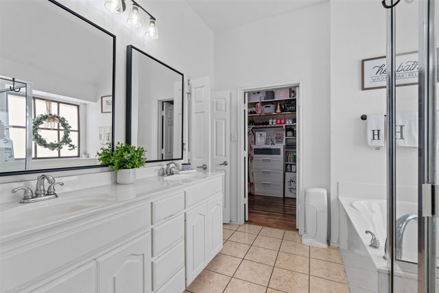 1107 Noblewood Drive, Glenn Heights, TX 75154