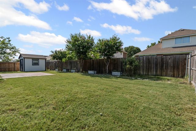 1107 Noblewood Drive, Glenn Heights, TX 75154