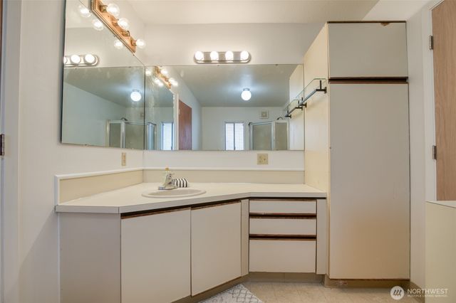 411 W 4th Street, Aberdeen, WA 98520