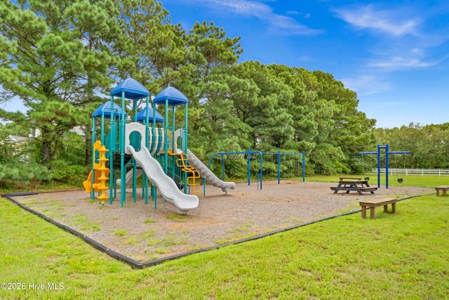 31 Dragonfly Lane, Hampstead, NC 28443