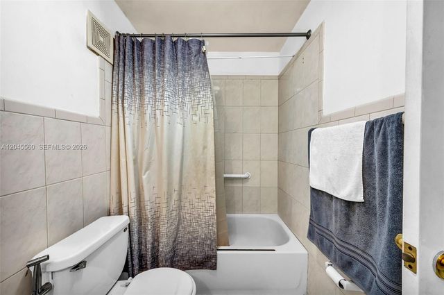 6600 W 2nd Ct 24, Hialeah, FL 33012