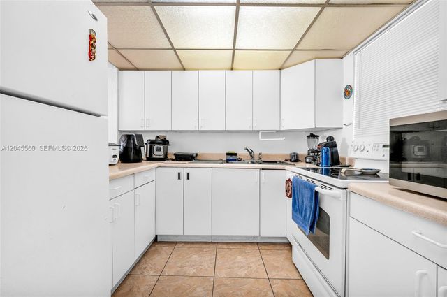 6600 W 2nd Ct 24, Hialeah, FL 33012