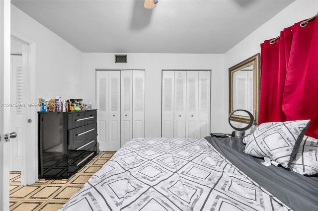 6600 W 2nd Ct 24, Hialeah, FL 33012