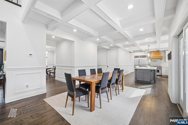 8 Ranch Lane, Closter, NJ 07624