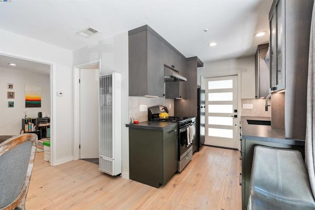 2305 Bear Canyon Rd, Los Gatos, CA 95033