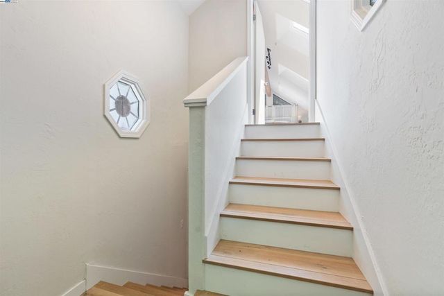 2305 Bear Canyon Rd, Los Gatos, CA 95033