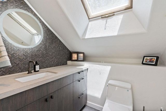 2305 Bear Canyon Rd, Los Gatos, CA 95033