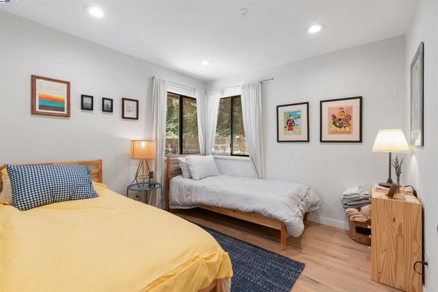 2305 Bear Canyon Rd, Los Gatos, CA 95033