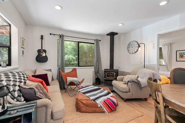 2305 Bear Canyon Rd, Los Gatos, CA 95033