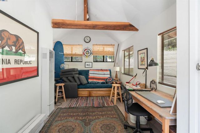 2305 Bear Canyon Rd, Los Gatos, CA 95033