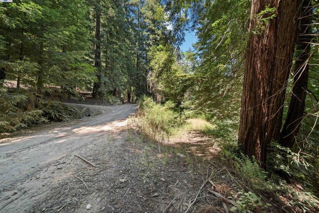 2305 Bear Canyon Rd, Los Gatos, CA 95033