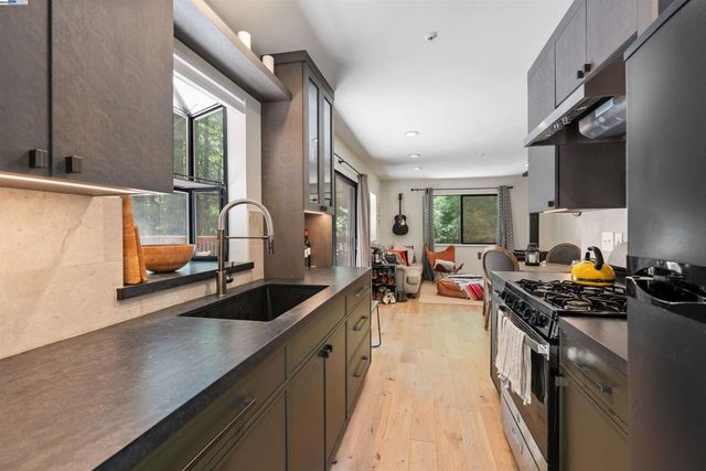 2305 Bear Canyon Rd, Los Gatos, CA 95033