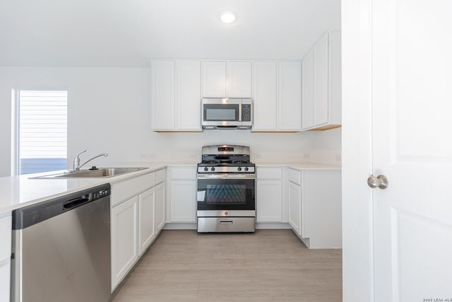 2922 carnelian, San Antonio, TX 78264