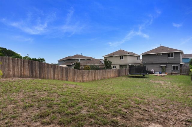 925 Stampede RD, San Marcos, TX 78666