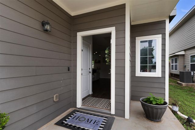 925 Stampede RD, San Marcos, TX 78666