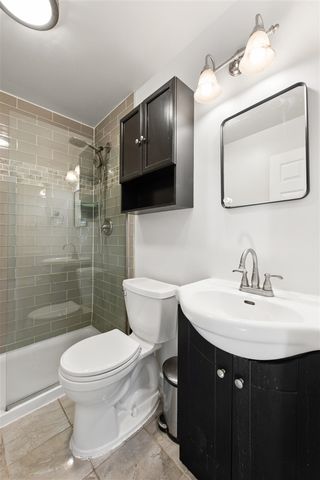 85 Doremus Avenue, Waterford, MI 48328