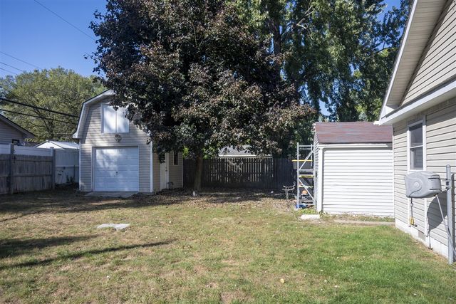 85 Doremus Avenue, Waterford, MI 48328