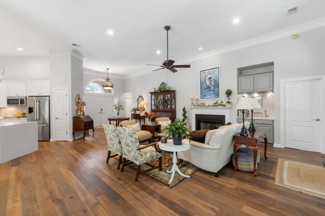 1425 Oakhurst, Mount Pleasant, SC 29466