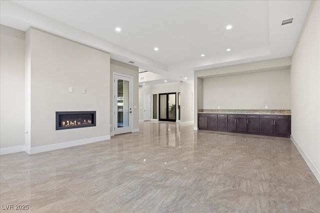 88 Pristine Glen Street, Las Vegas, NV 89135