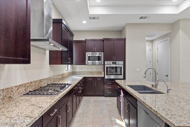 88 Pristine Glen Street, Las Vegas, NV 89135