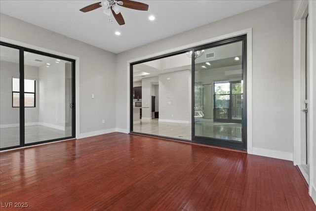 88 Pristine Glen Street, Las Vegas, NV 89135