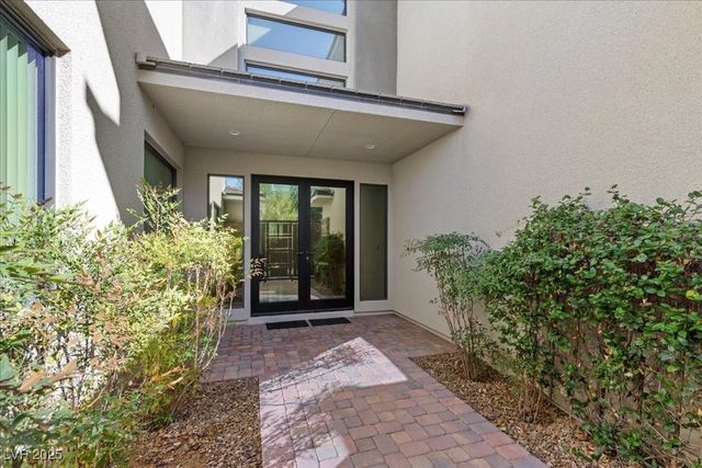 88 Pristine Glen Street, Las Vegas, NV 89135