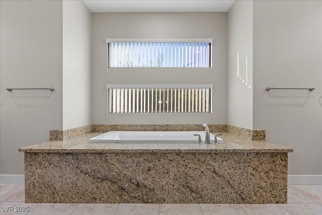 88 Pristine Glen Street, Las Vegas, NV 89135