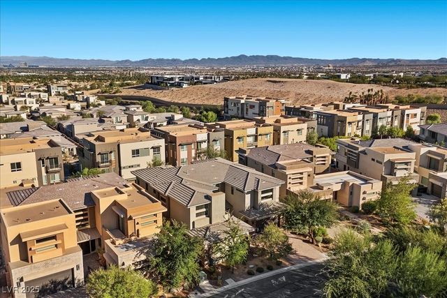 88 Pristine Glen Street, Las Vegas, NV 89135