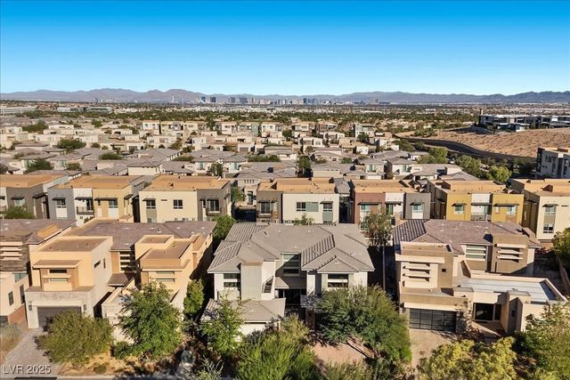 88 Pristine Glen Street, Las Vegas, NV 89135