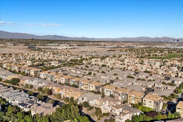 88 Pristine Glen Street, Las Vegas, NV 89135