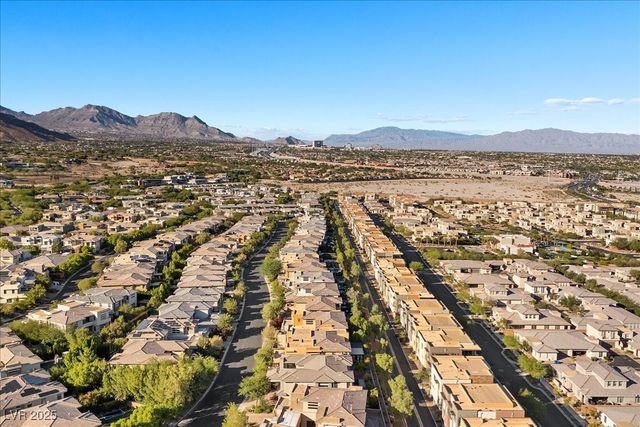 88 Pristine Glen Street, Las Vegas, NV 89135