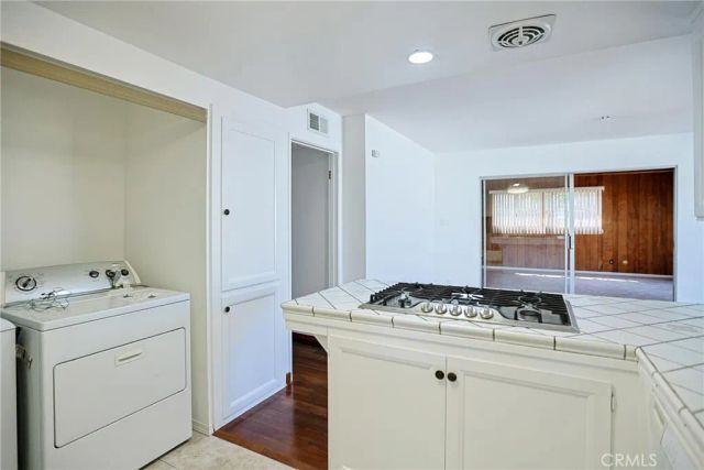 1328 W 214th Street, Torrance, CA 90501