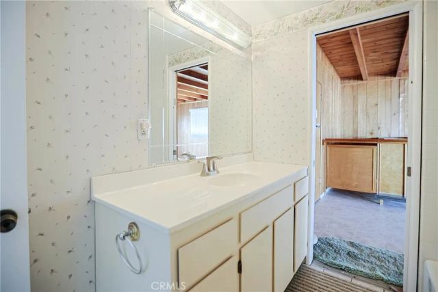 1328 W 214th Street, Torrance, CA 90501