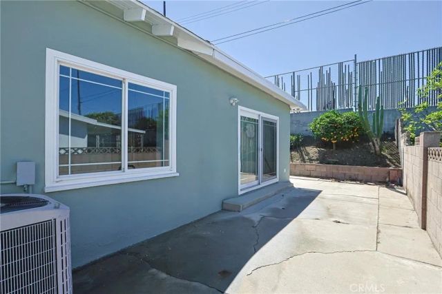 1328 W 214th Street, Torrance, CA 90501
