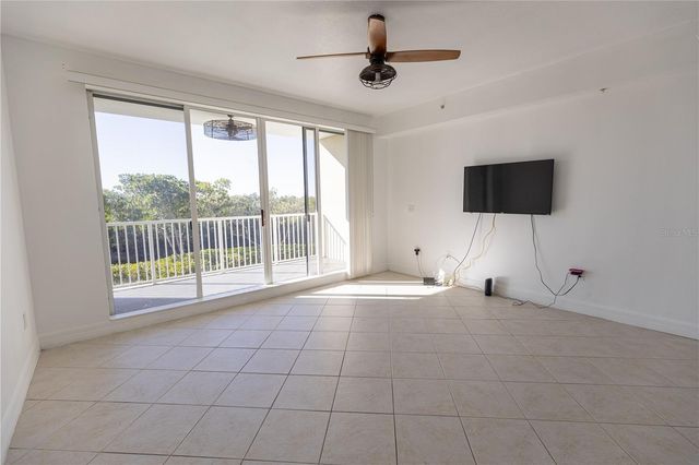 3244 MANGROVE POINT DRIVE, Ruskin, FL 33570