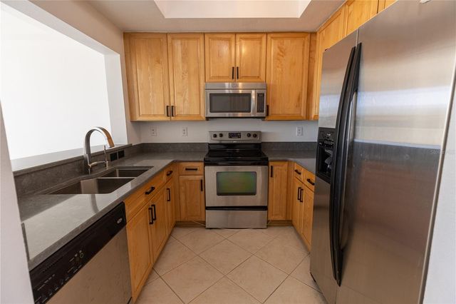 3244 MANGROVE POINT DRIVE, Ruskin, FL 33570