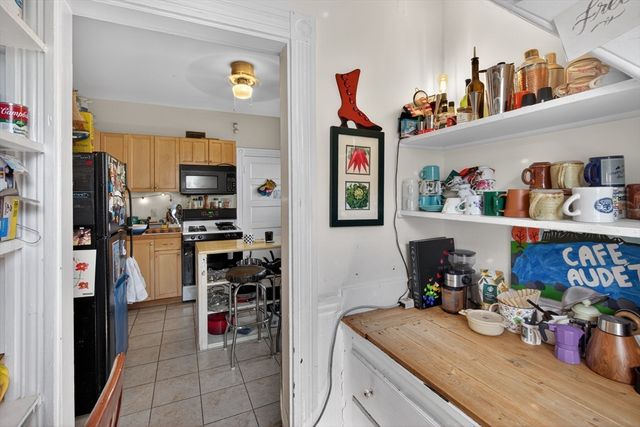 671-671A Washington St, Boston, MA 02135
