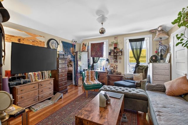 671-671A Washington St, Boston, MA 02135