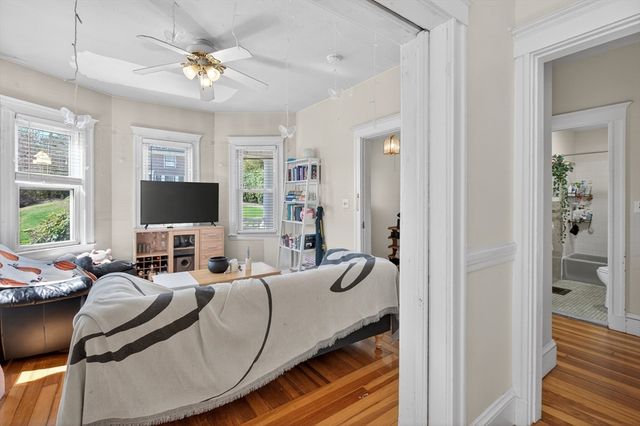671-671A Washington St, Boston, MA 02135