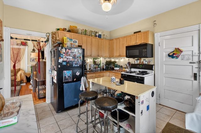 671-671A Washington St, Boston, MA 02135