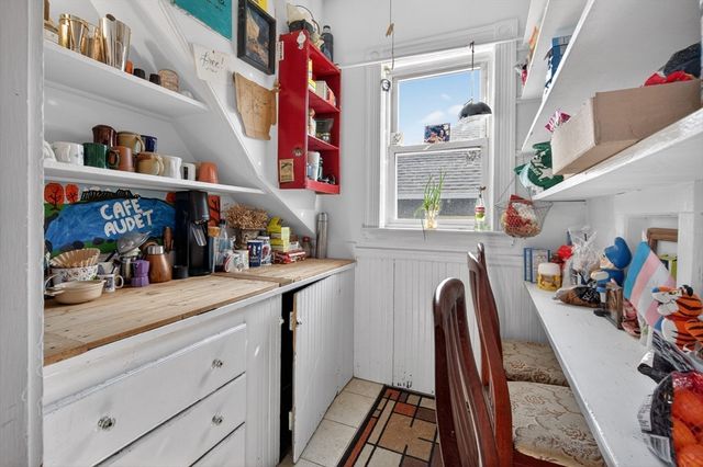 671-671A Washington St, Boston, MA 02135
