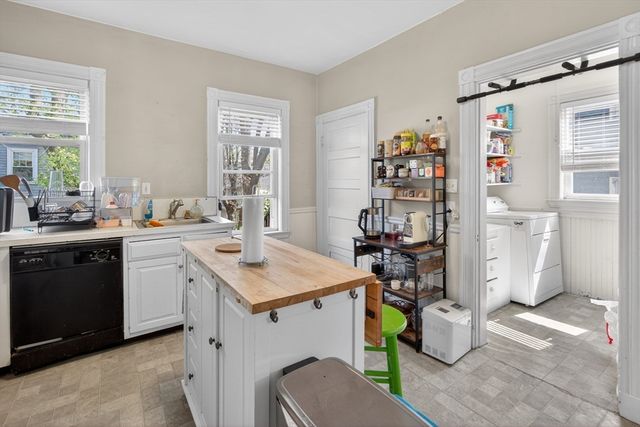 671-671A Washington St, Boston, MA 02135