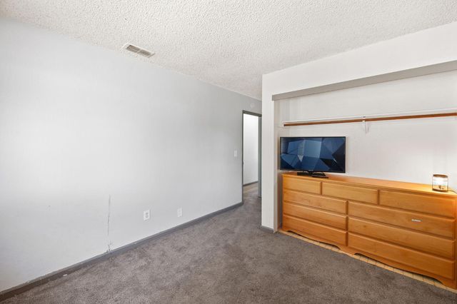 275 R St, Lincoln, CA 95648
