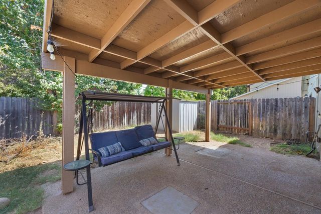275 R St, Lincoln, CA 95648