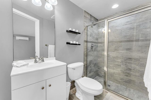 358 SW 32nd Terrace, Deerfield Beach, FL 33442