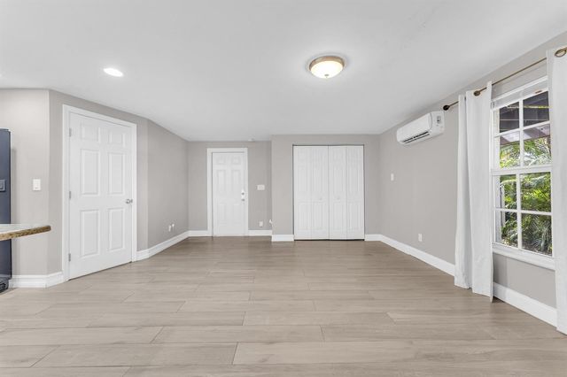 358 SW 32nd Terrace, Deerfield Beach, FL 33442