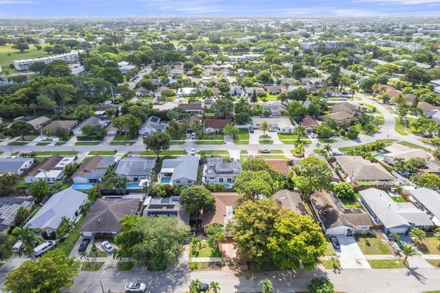 358 SW 32nd Terrace, Deerfield Beach, FL 33442