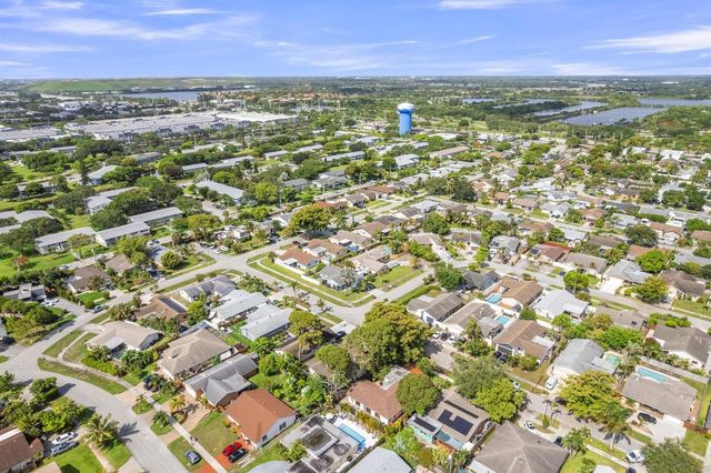358 SW 32nd Terrace, Deerfield Beach, FL 33442